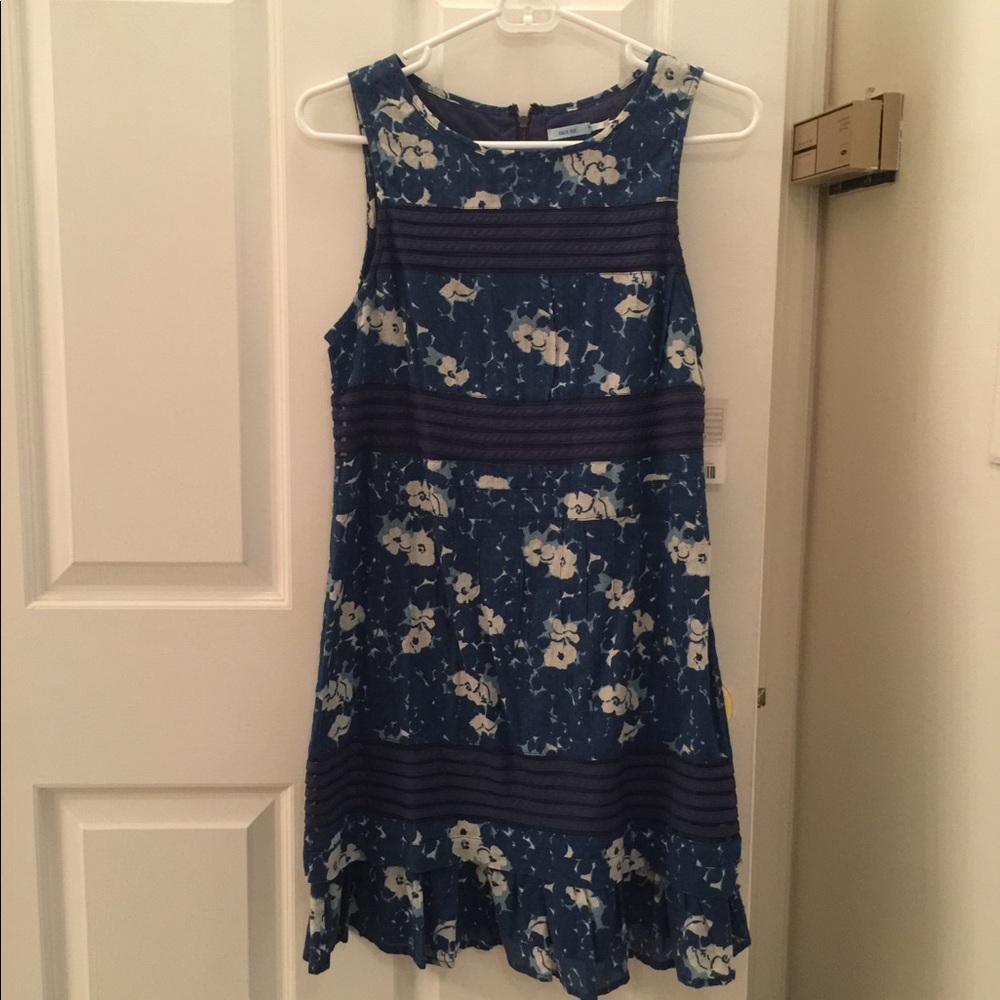 Kimchi Blue sleeveless floral print dress NWT